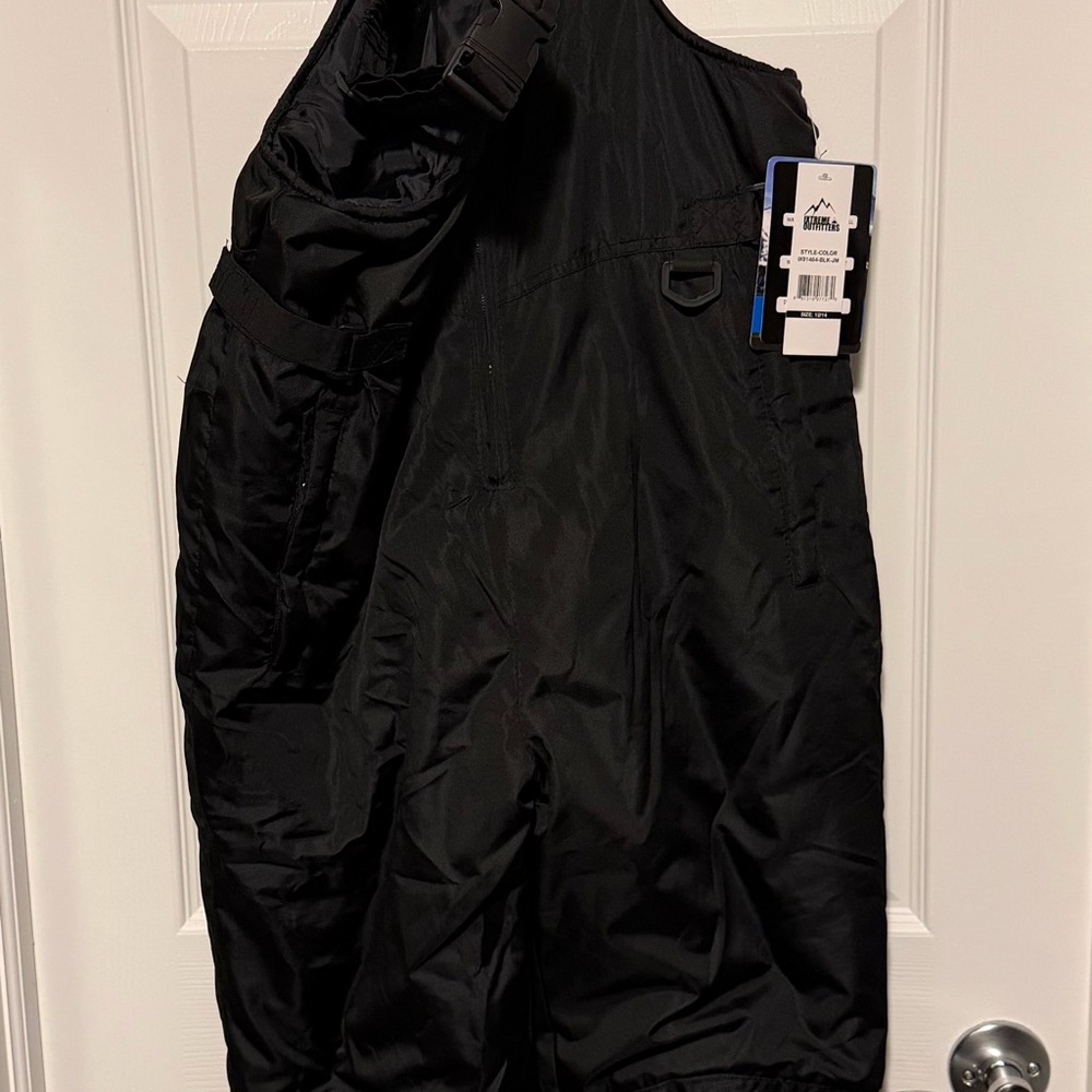 Kids 10/12 NWT snow pants black